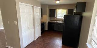 4131 N Edmondson Avenue Gallery 6