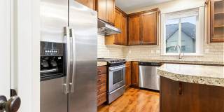 Excellent Condition Three Bedroom + Office, Fenced Backyard, Central AC Gallery 10