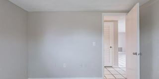 Charming 2BR House in Port Richey Gallery 10