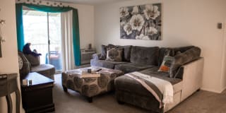 Kingston Place Apartments Gallery 2