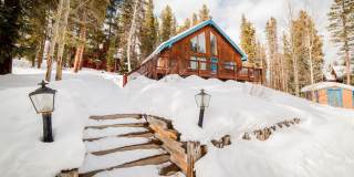 Cabin on Peak 7! 2bed plus loft! Hot tub! Gallery 1