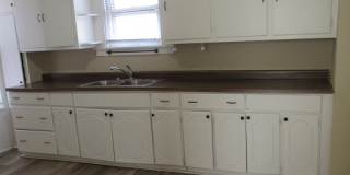 5337 N. 38th St - Lower Gallery 1