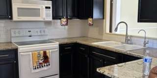 LOVELY SINGLE LEVEL 3 BEDROOM W/DEN 2 BATH PEORIA HOME VERY CLEAN! Gallery 19