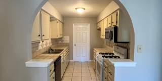 North Austin Home - Great Area and Ready NOW! Gallery 9
