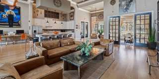 Parkway Grande Apartment Homes Gallery 4