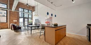 203 S SANGAMON Street Gallery 9