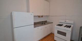 1915 Winnemac Gallery 2