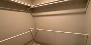 3 bed 2 bath Duplex. Gallery 15