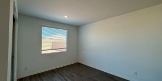 LIKE NEW HOME IN PEORIA Gallery 34