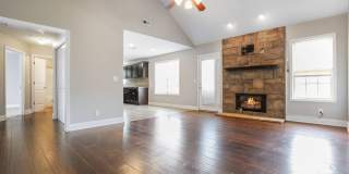Pet Friendly Four Bedroom with Basement! Gallery 3