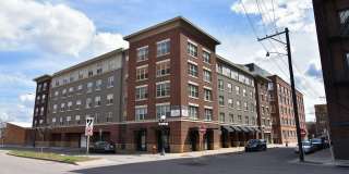 Lyons Court - Senior Living Gallery 22