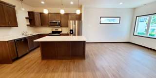 3 Bed 2.5 Bath Townhome! Gallery 13
