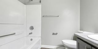 Hampton Point Gallery 18