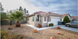 BEAUTIFUL SINGLE STORY HOME LOCATED IN GATED SEVEN HILLS COMMUNITY. OPEN AND AIRY LIVING SPACE WITH THE KITCHEN/DINING AREA OPEN TO THE LIVING AREA. TILE & LVP FLOORS THROUGHOUT. ALL MAJOR APPLIANCES INCLUDED. A MUST SEE!! Gallery 1