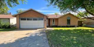 North Austin Home - Great Area and Ready NOW! Gallery 3