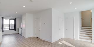 Luxury 3 Bed Townhome in Durham RTP Gallery 11