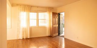 1745 N Mariposa Gallery 8