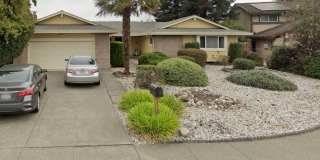 ~Spacious 5 Bed/2 Bath Home in D Section~ Gallery 1