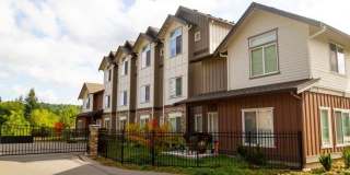 2 Bedroom 1 Bath 957 sq ft Gallery 215