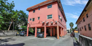 458 SW 9th St Gallery 18