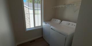 NEW CONSTRUCTION - 3 bed/2 bath townhomes Gallery 14