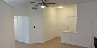 408 S Riverside Dr Gallery 4