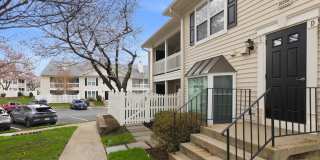10208-C ASHBROOKE Court Gallery 41