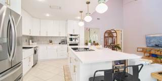 2281 SW Starling Drive Gallery 8