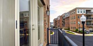 4-Level Furnished townhome! Gallery 11