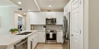 Remodeled 2 bedroom 2 bath at the Venu! Gallery 1