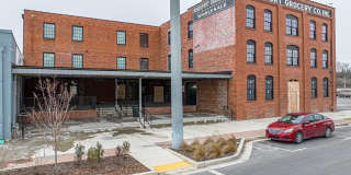 453 E Main Gallery 19