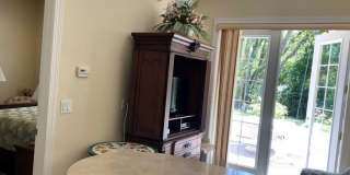 334 W Pearson Street Gallery 4