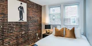 Historic Beacon Hill Charm – 2 Bed | 1 Bath Gallery 8