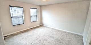 Three Bedroom Townhome Gallery 25
