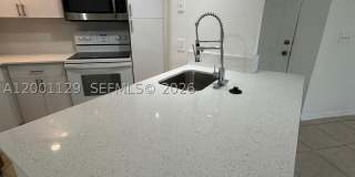 3380 Pinewalk Dr N 3380 Pinewalk Dr N Gallery 1