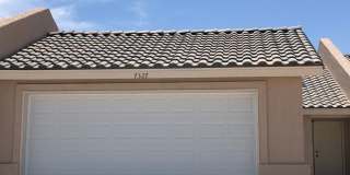 Desert Sky 3 Bedroom Townhome! Gallery 2