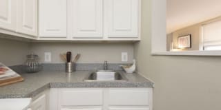 Walnut Square Gallery 8