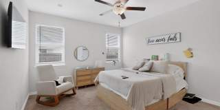 423 Pepperbark Avenue Gallery 23