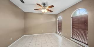 2411 Dennis St Gallery 12