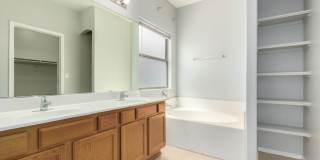 Awesome 3 bedroom / 2 bath in Cordova Estates - 83rd Ave & Buckeye Rd Gallery 16