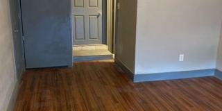 **Charming 3-Bedroom, 2-Bath Home in West Tulsa – $1,295/Month!** **Charming 3-Bedroom, 2-Bath Home in West Tulsa – $1,295/Month!** Gallery 8