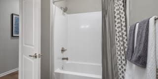 Aurora Apartments Gallery 37
