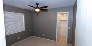 LOVELY SINGLE LEVEL 3 BEDROOM W/DEN 2 BATH PEORIA HOME VERY CLEAN! Gallery 9