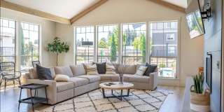 St. Helens Place Apartment Homes Gallery 16