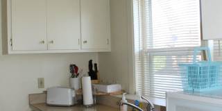 Fully Furnished! Gallery 10