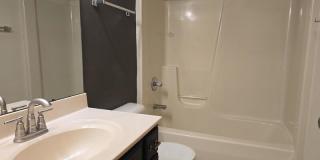 808-810 Harney Avenue - 810 Gallery 18