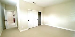 Pleasanton Ponderosa 5 bed+loft / 4 bath, 4 car garage, Small Dogs OK Gallery 24
