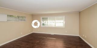 1128 Lay Drive Gallery 7