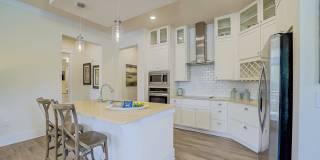 Holly Crest Gallery 36