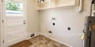 298 W 17th Street Gallery 14